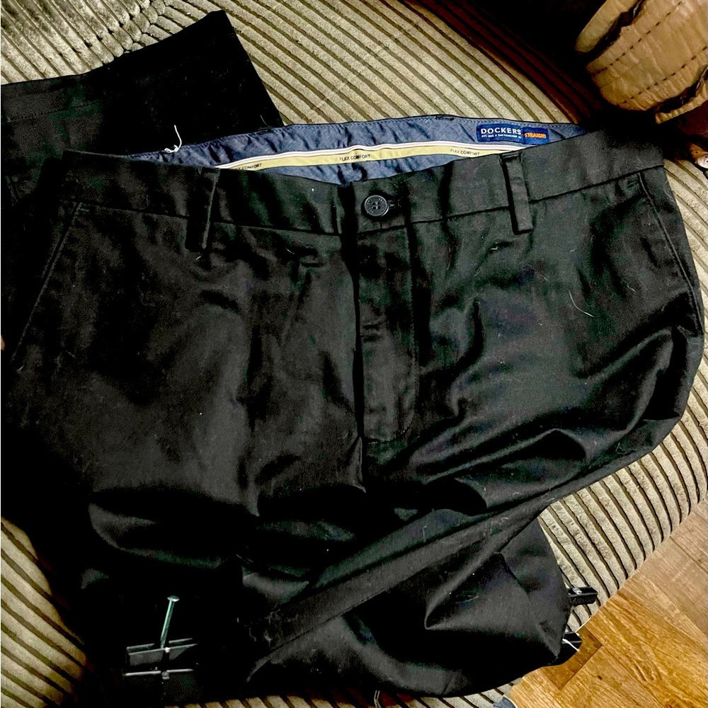 34x40 dockers khakis